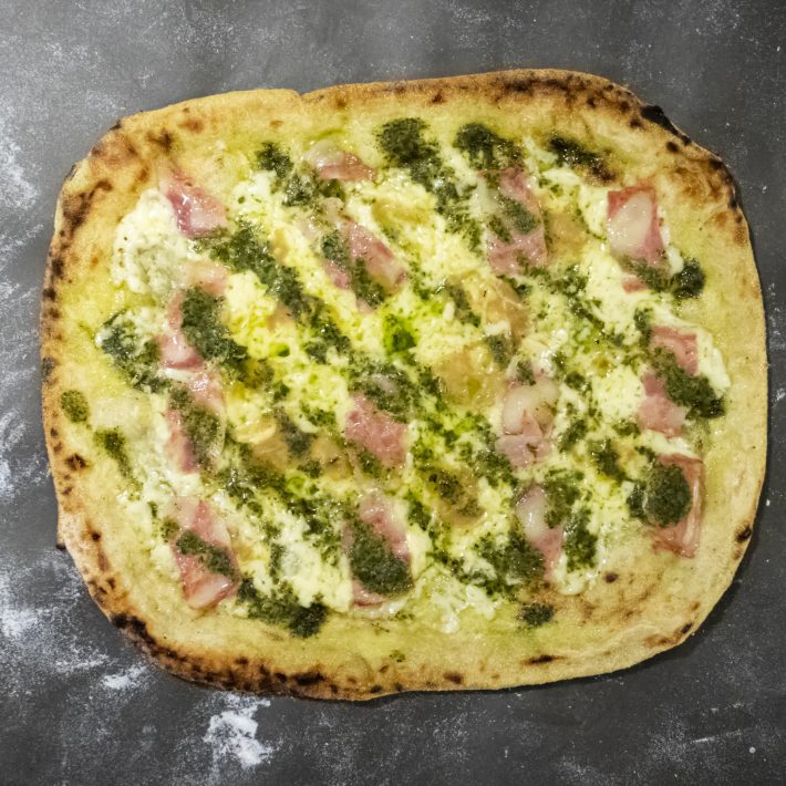 Pizza Tocino Pesto